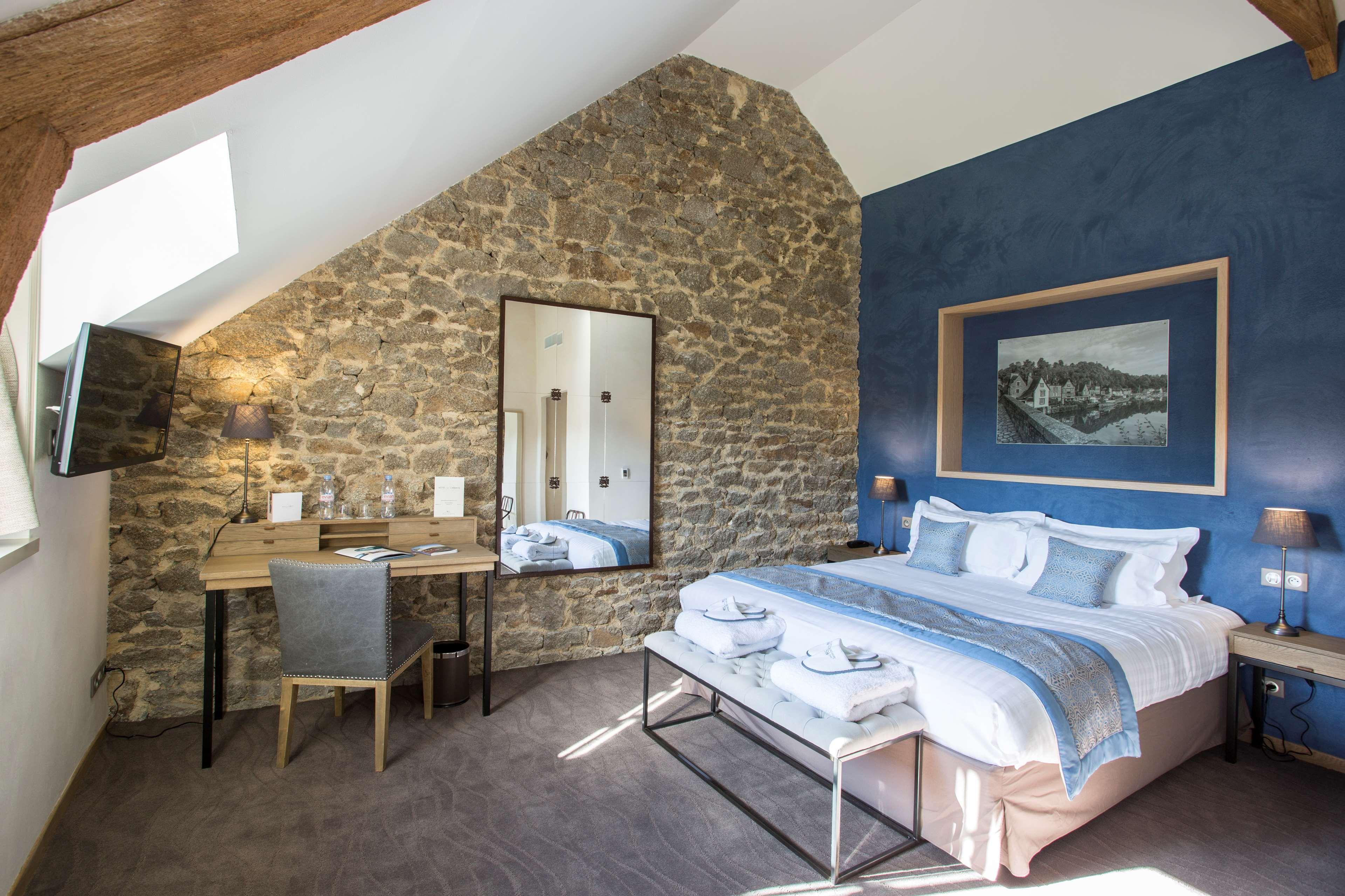 De L'abbaye; Bw Premier Collection 4*