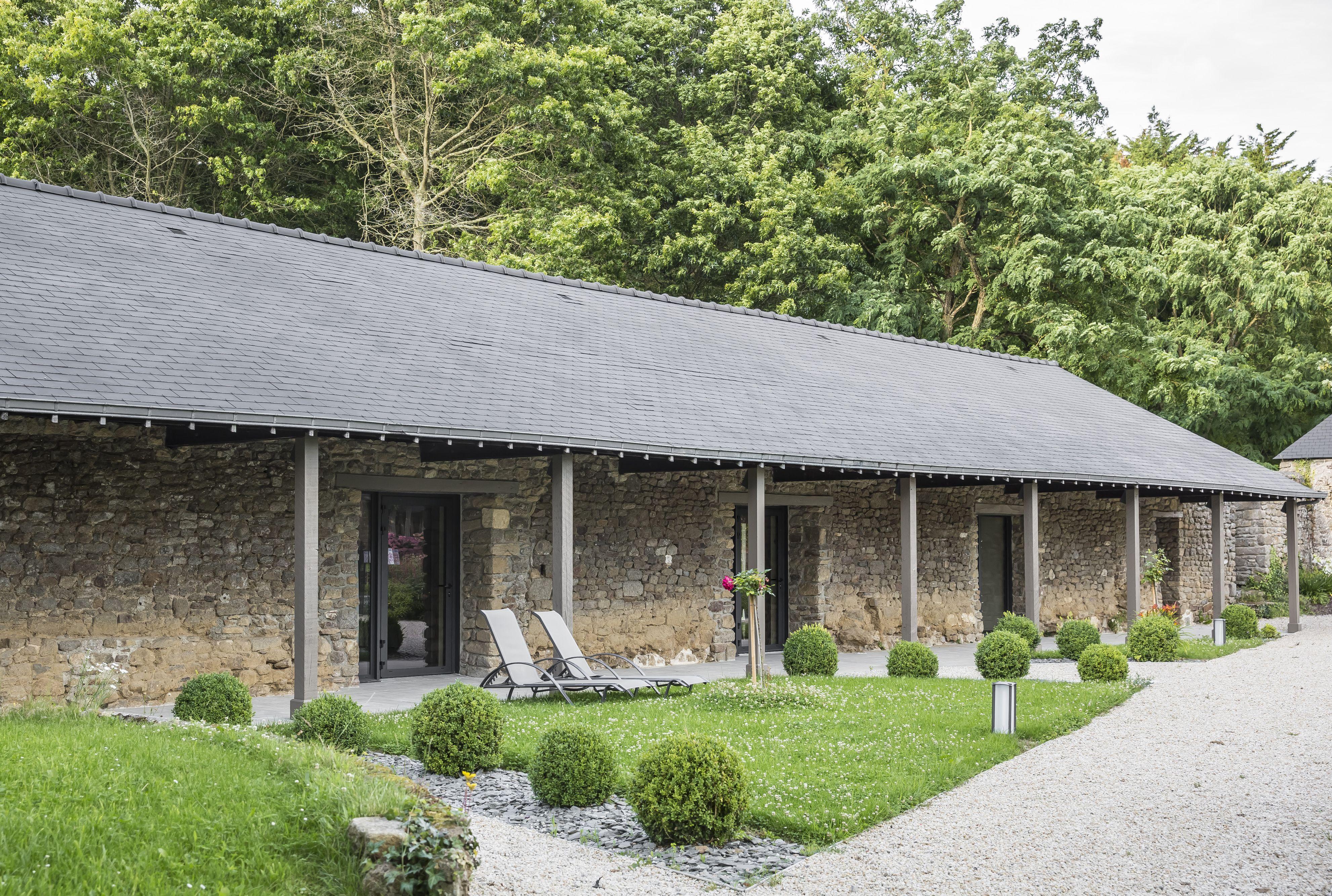 De L'abbaye Hotel 4*