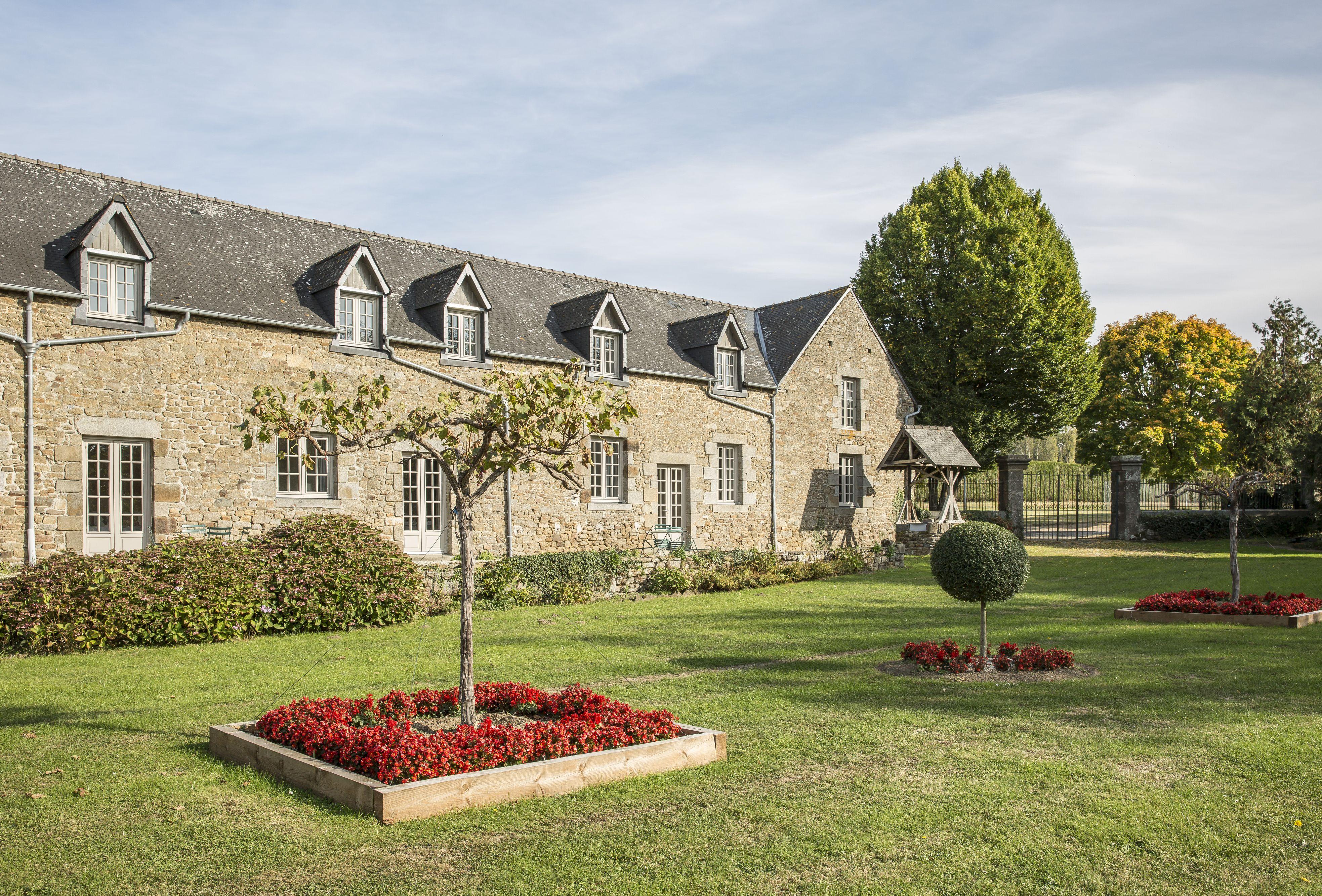 Hotel De L'abbaye Le Tronchet (Ille-et-Vilaine)