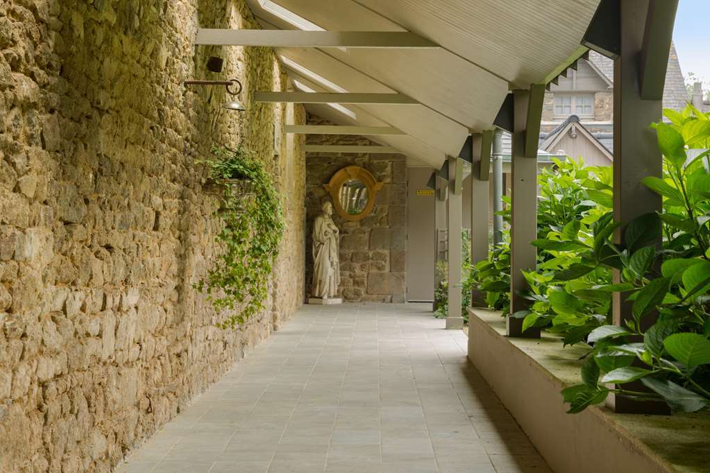 Hotel De L'abbaye Le Tronchet (Ille-et-Vilaine)